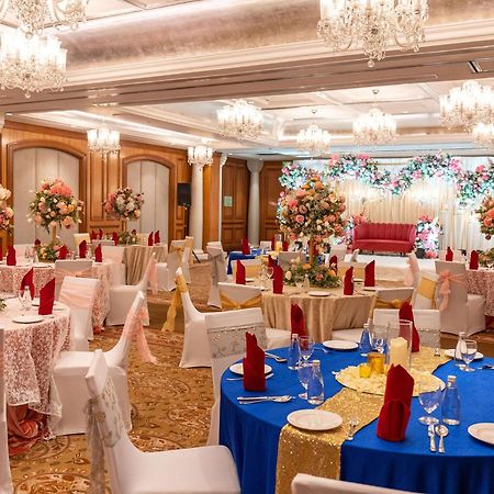 Hilton Mumbai International Airport Hotel מראה חיצוני תמונה The Imperial Ball Room