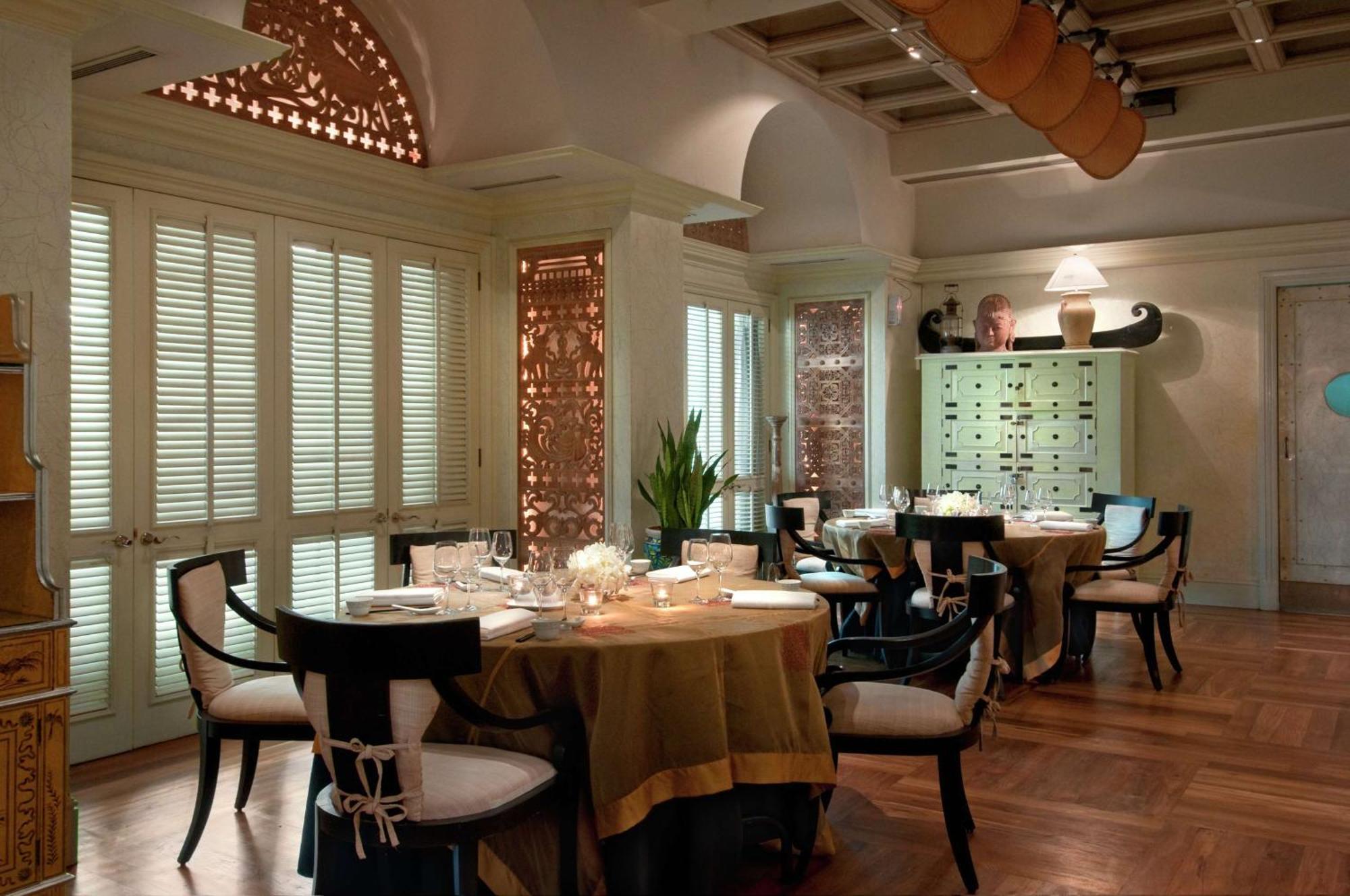 Hilton Mumbai International Airport Hotel מראה חיצוני תמונה The interior of the restaurant